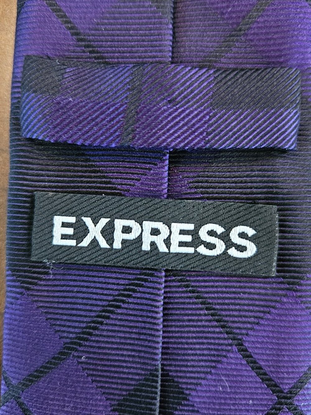 Express deep Purple Tie